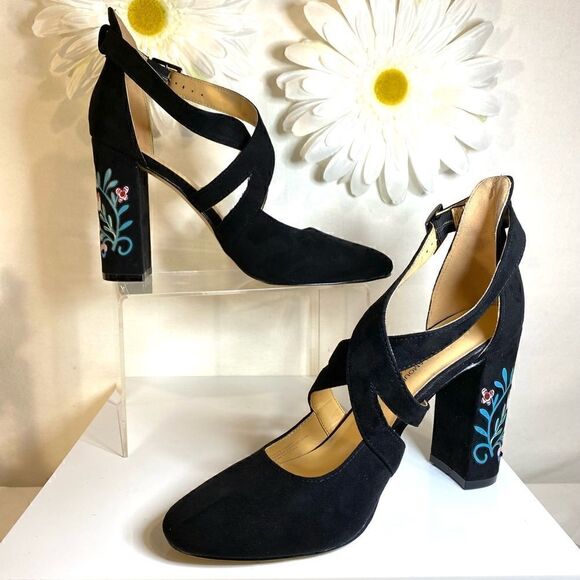 Badgley Mischa Tattoo Painted Heels - Picture 3 of 6